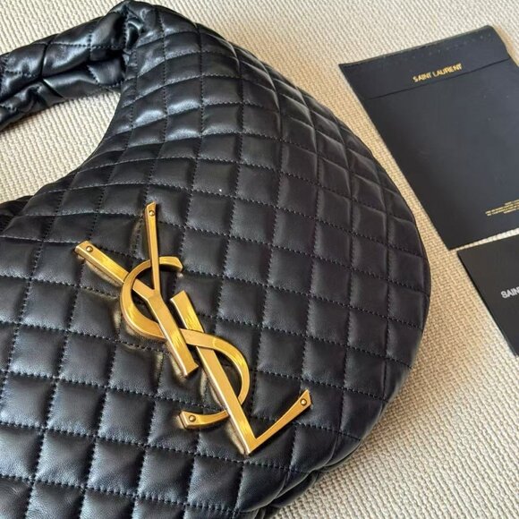 Classic YVES Bag: A Stylish and Versatile Choice for Elegance - Picture 6 of 9